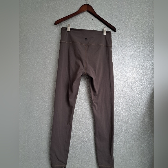 PrAna Yoga Transform Leggings - Picture 2 of 5